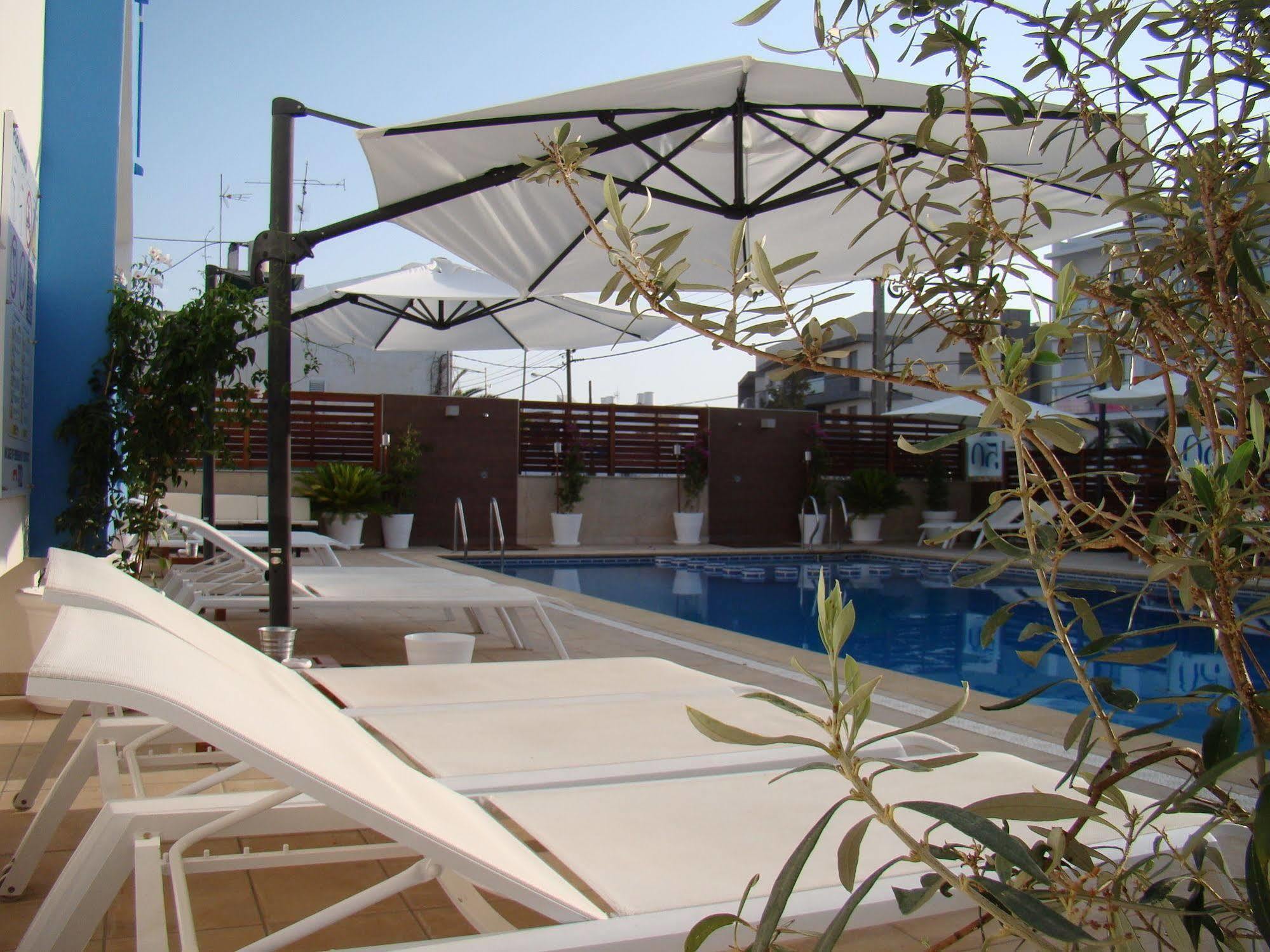 Fleming 50 - Adults Only Hotel apartamentowy