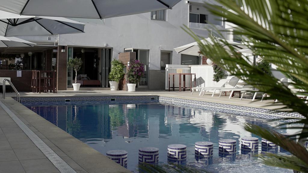 Fleming 50 - Adults Only Apartahotel 3*